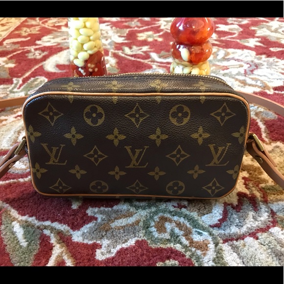✅SOLD✅Louis Vittion SDC023 Shoulder Purse✅ - Picture 2 of 8